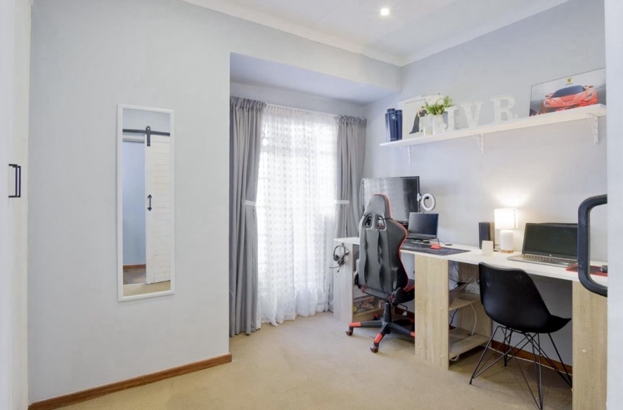 3 Bedroom Property for Sale in Equestria Gauteng