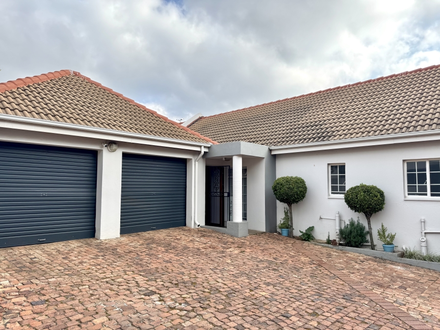 3 Bedroom Property for Sale in Equestria Gauteng