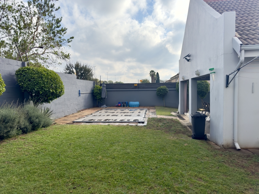 3 Bedroom Property for Sale in Equestria Gauteng