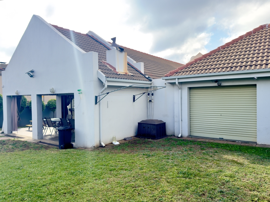 3 Bedroom Property for Sale in Equestria Gauteng