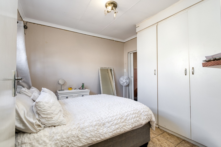 3 Bedroom Property for Sale in Orange Grove Gauteng