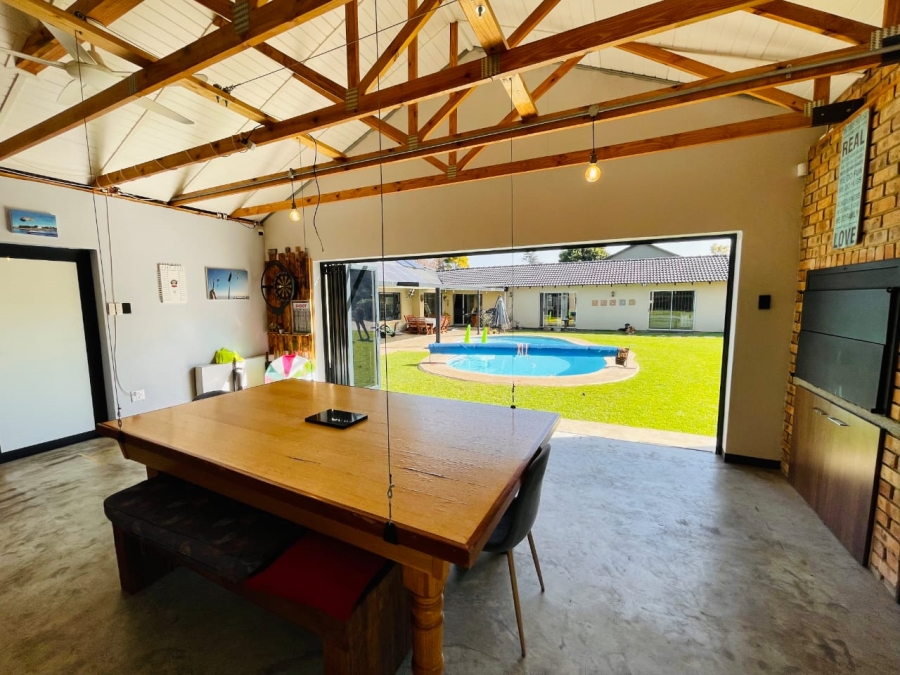 3 Bedroom Property for Sale in Brackenhurst Gauteng