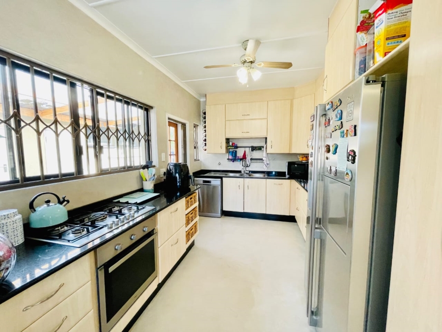 3 Bedroom Property for Sale in Brackenhurst Gauteng