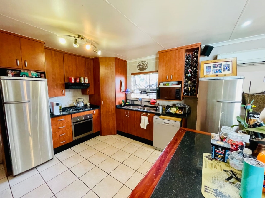 3 Bedroom Property for Sale in Brackenhurst Gauteng