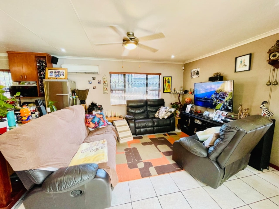 3 Bedroom Property for Sale in Brackenhurst Gauteng