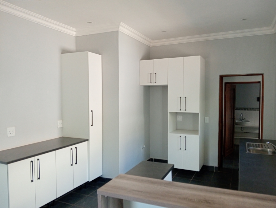 4 Bedroom Property for Sale in Waterkloof Ridge Gauteng