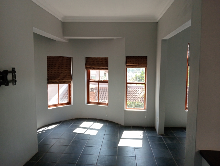 4 Bedroom Property for Sale in Waterkloof Ridge Gauteng