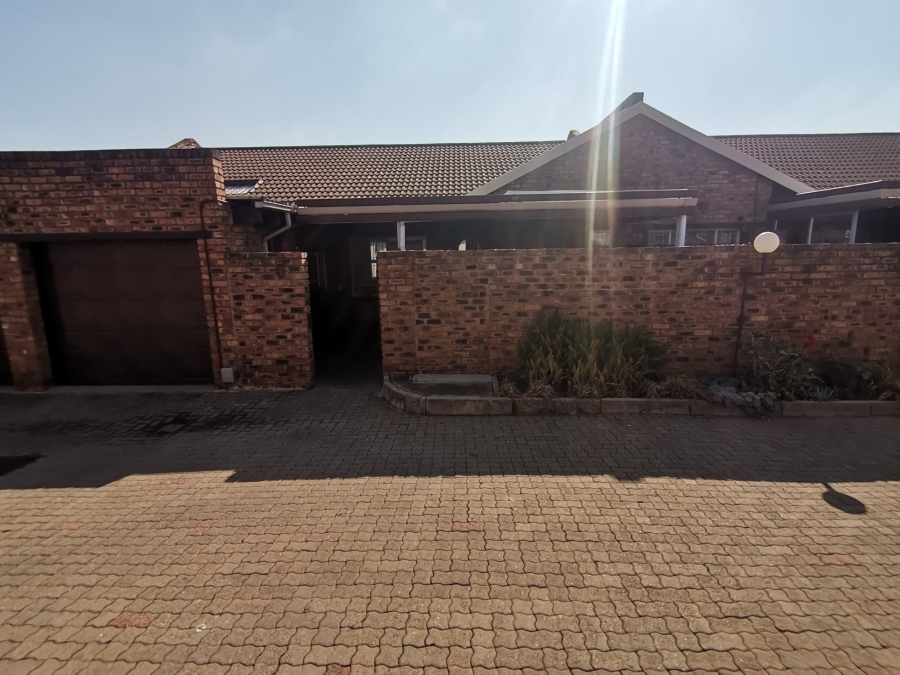 3 Bedroom Property for Sale in Randhart Gauteng