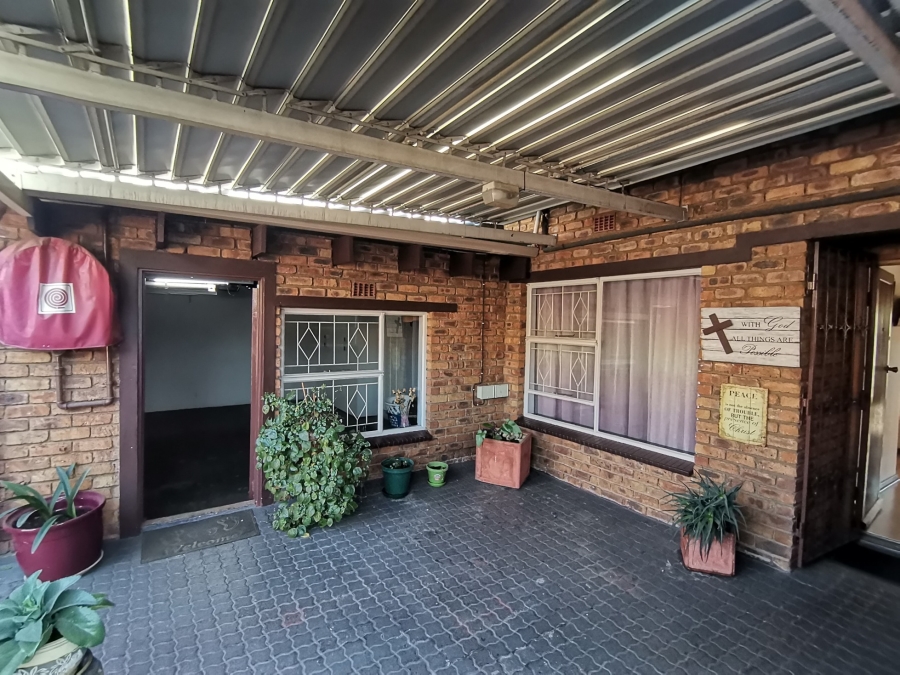 3 Bedroom Property for Sale in Randhart Gauteng