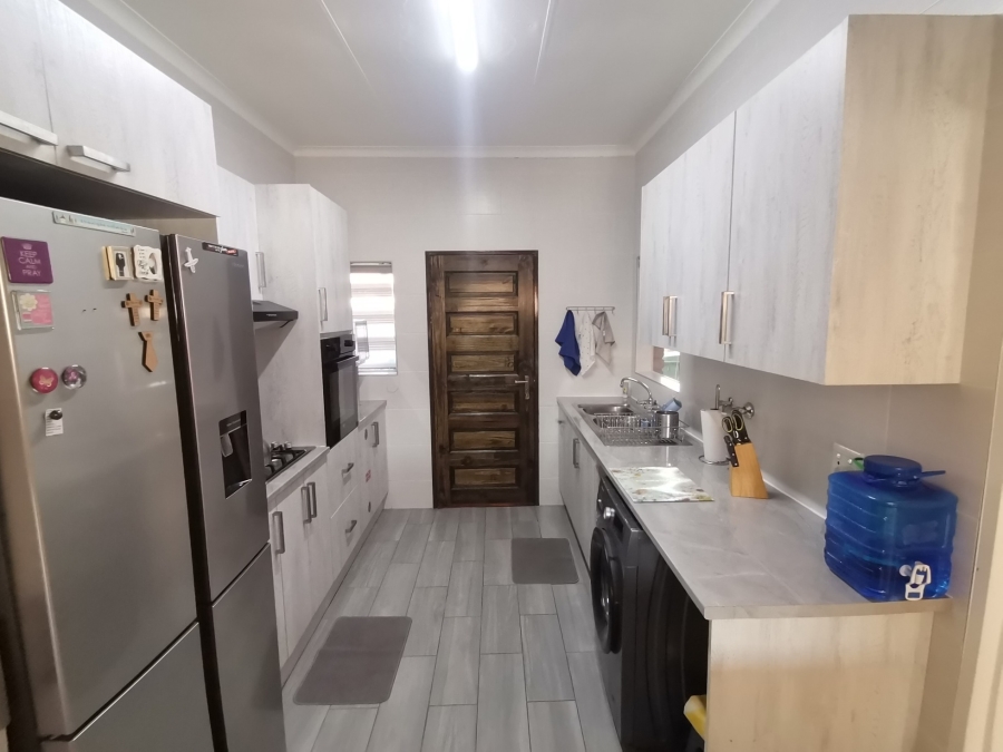 3 Bedroom Property for Sale in Randhart Gauteng