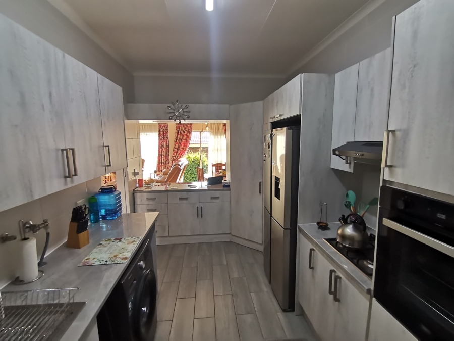 3 Bedroom Property for Sale in Randhart Gauteng