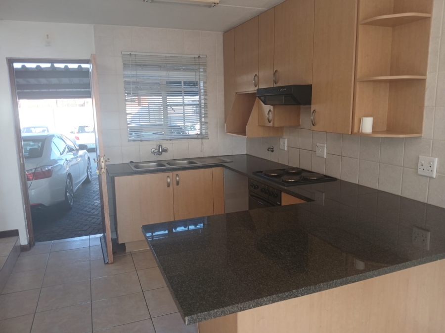 2 Bedroom Property for Sale in Primrose Hill Gauteng