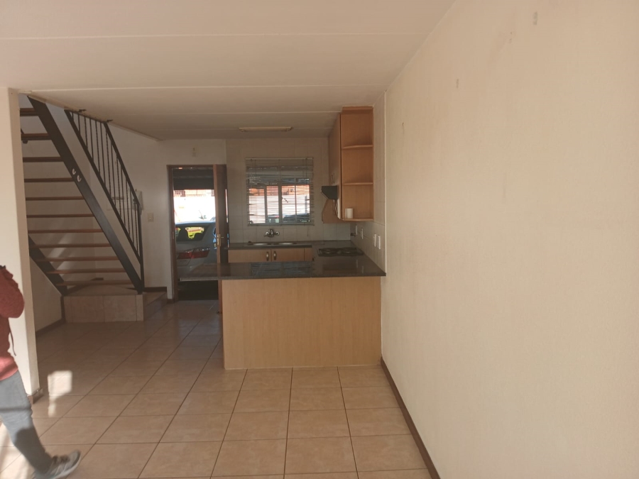 2 Bedroom Property for Sale in Primrose Hill Gauteng