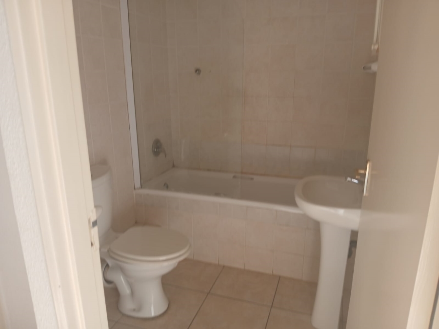 2 Bedroom Property for Sale in Primrose Hill Gauteng