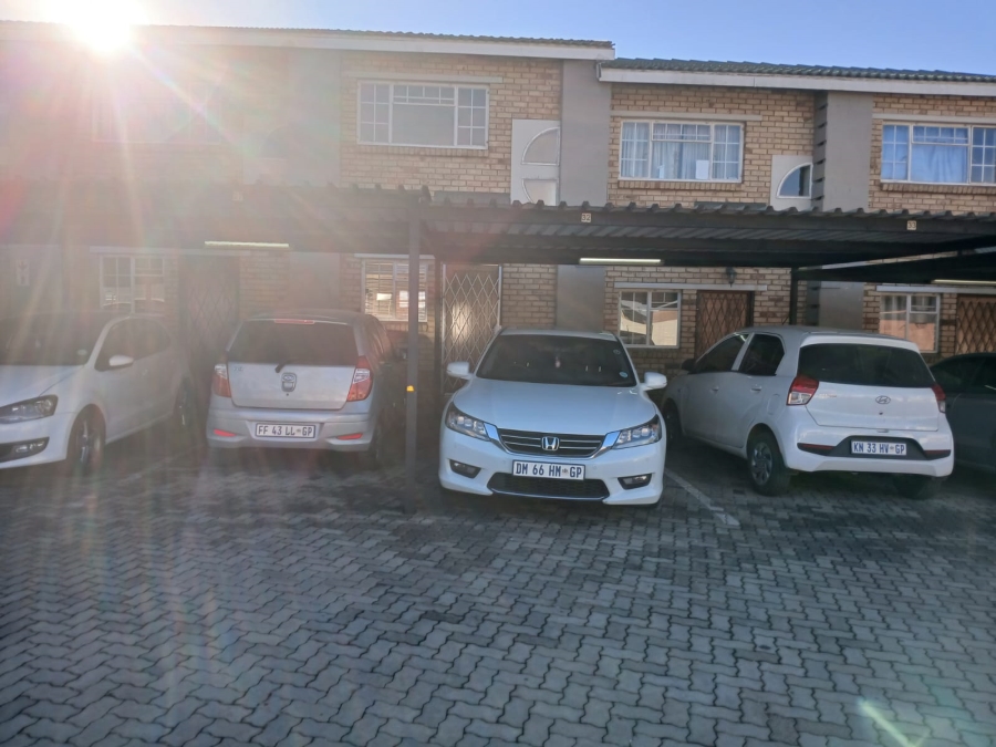 2 Bedroom Property for Sale in Primrose Hill Gauteng