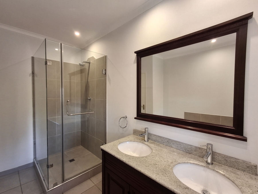 2 Bedroom Property for Sale in Dunkeld West Gauteng