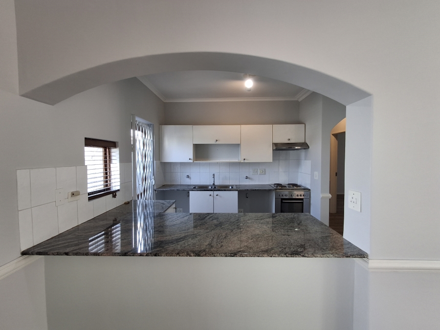 2 Bedroom Property for Sale in Dunkeld West Gauteng