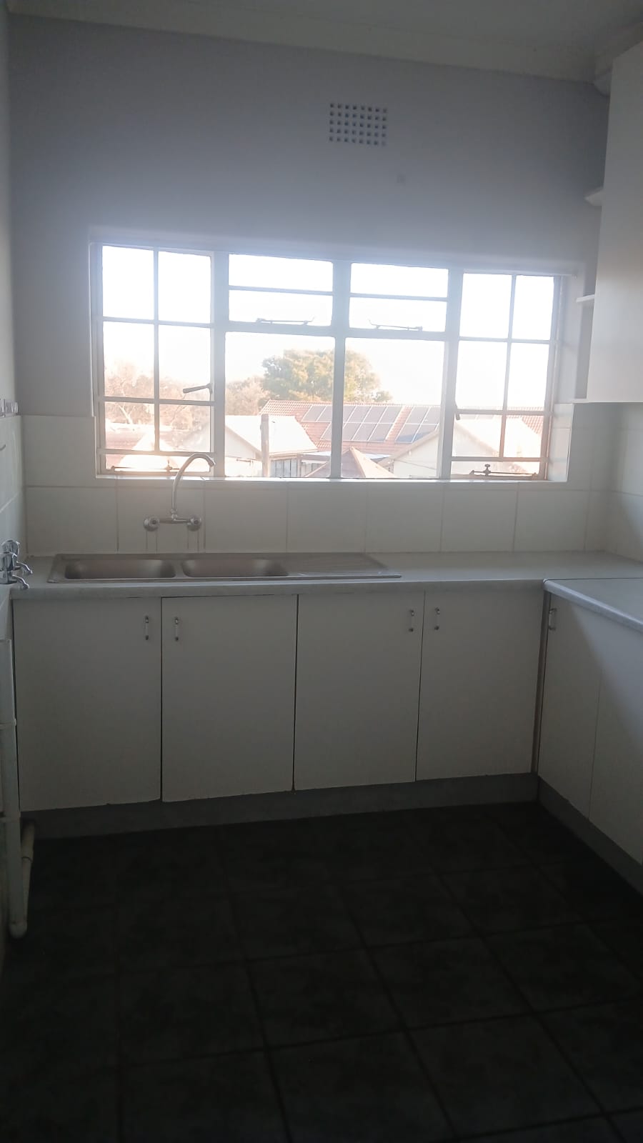 To Let 2 Bedroom Property for Rent in Monument Gauteng