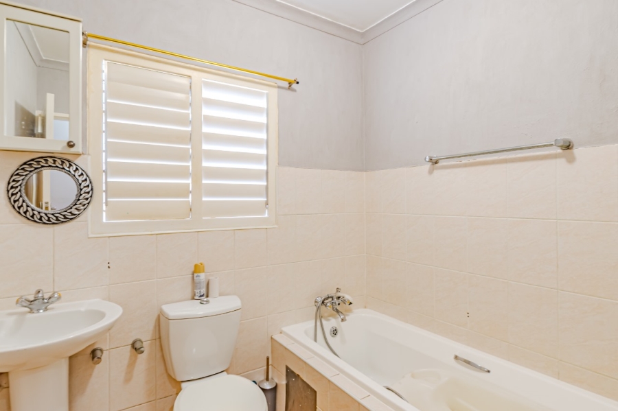 2 Bedroom Property for Sale in Amberfield Gauteng
