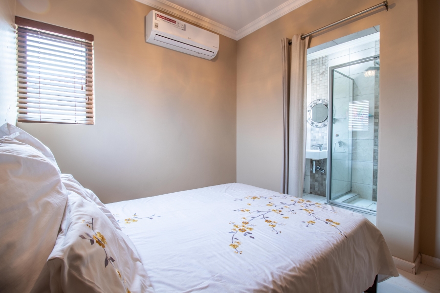 4 Bedroom Property for Sale in Thatchfield Estate Gauteng