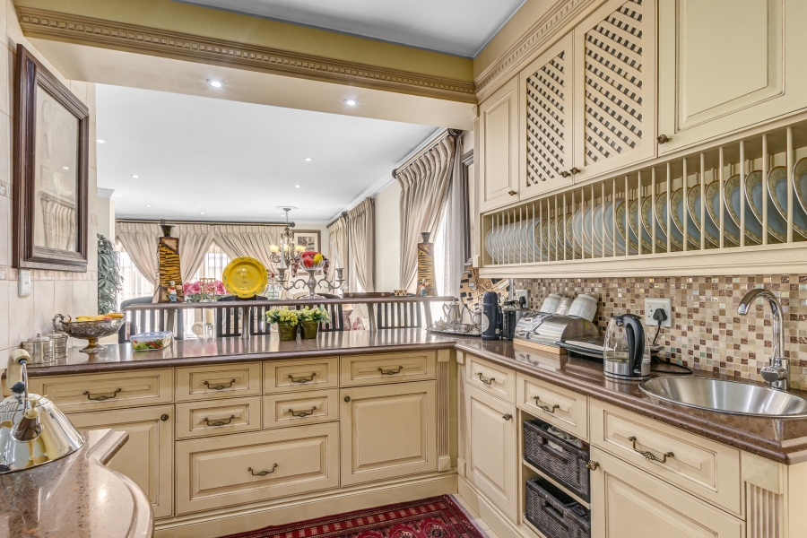 5 Bedroom Property for Sale in Kyalami Glen Estate Gauteng