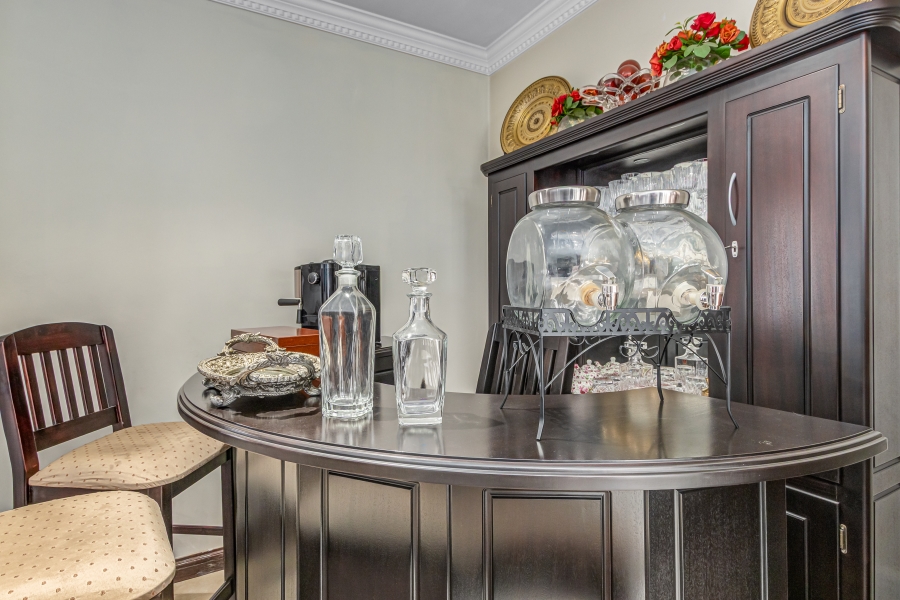 5 Bedroom Property for Sale in Kyalami Glen Estate Gauteng