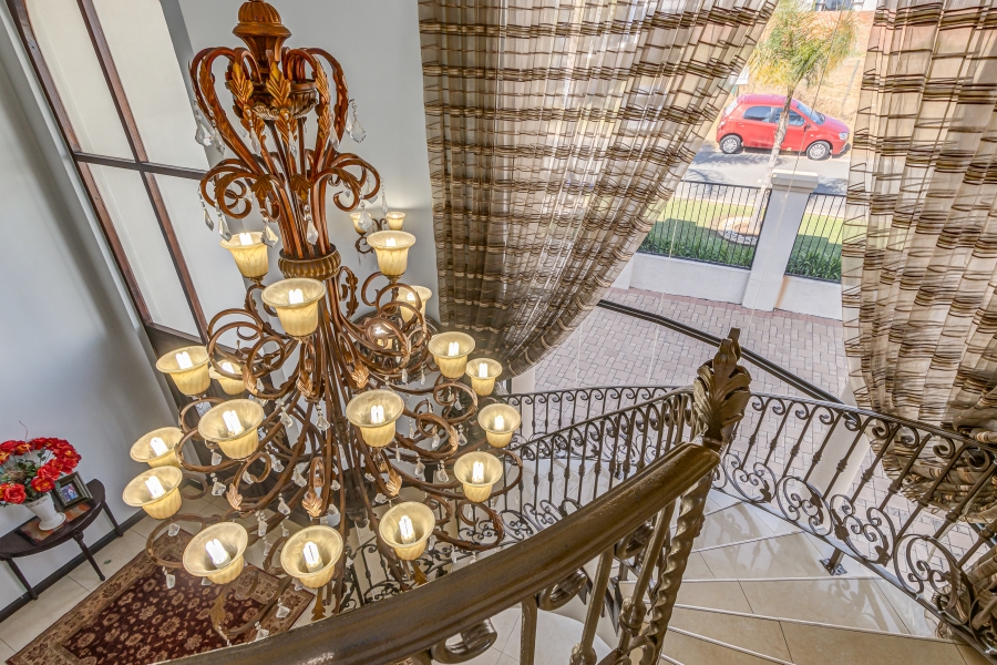 5 Bedroom Property for Sale in Kyalami Glen Estate Gauteng
