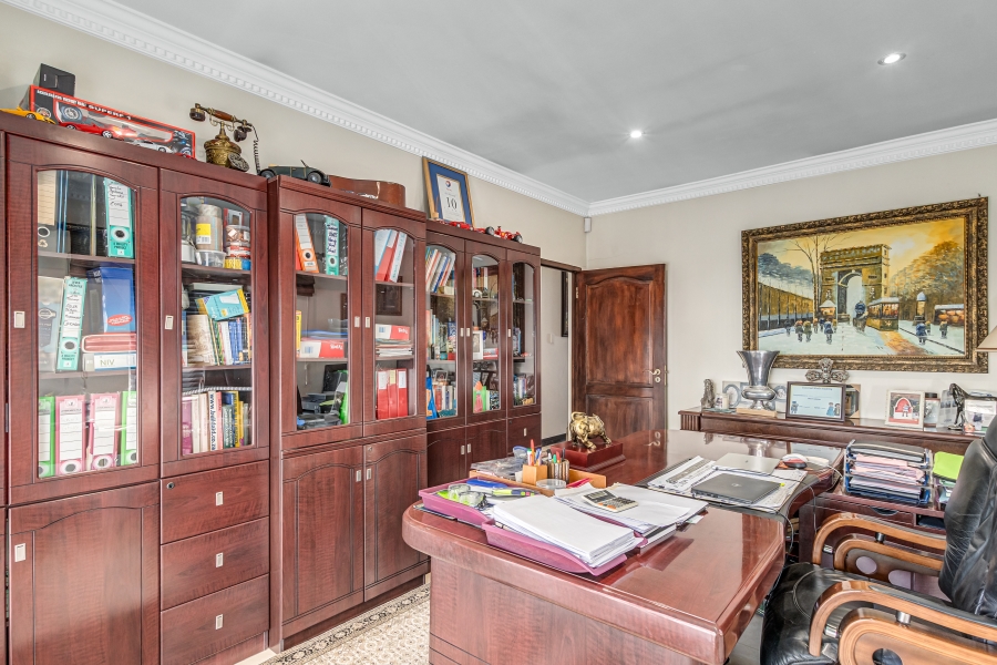 5 Bedroom Property for Sale in Kyalami Glen Estate Gauteng