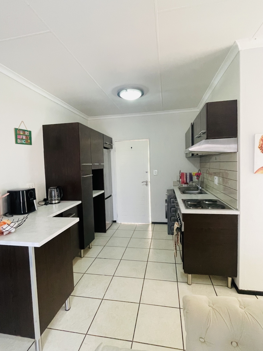 To Let 2 Bedroom Property for Rent in North Riding Gauteng