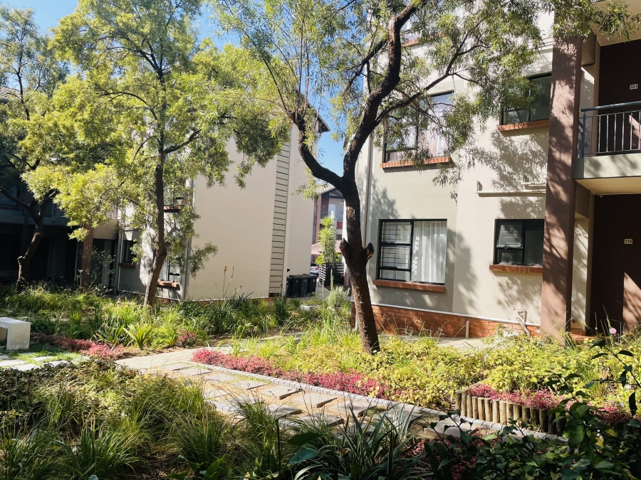 To Let 2 Bedroom Property for Rent in North Riding Gauteng