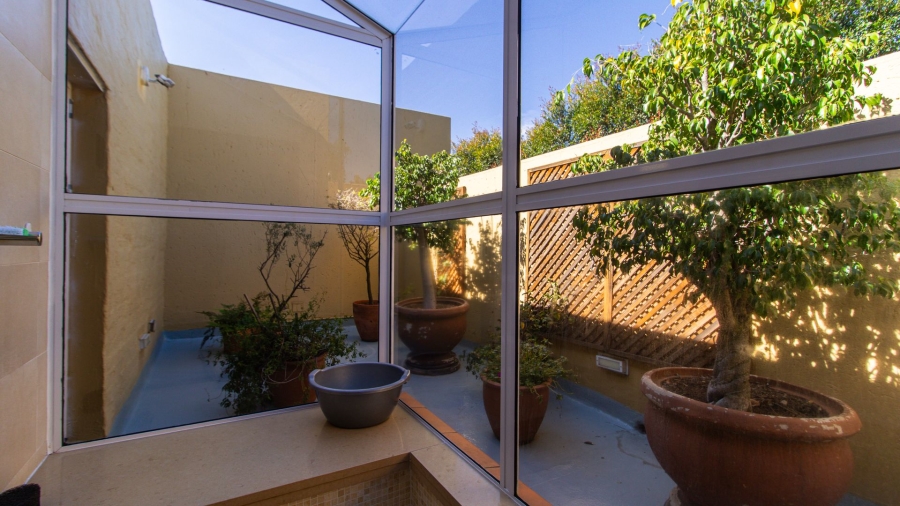 6 Bedroom Property for Sale in Bedfordview Gauteng