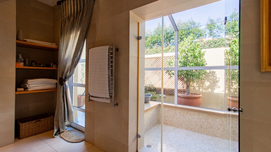6 Bedroom Property for Sale in Bedfordview Gauteng