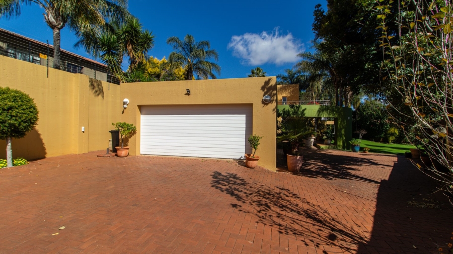 6 Bedroom Property for Sale in Bedfordview Gauteng