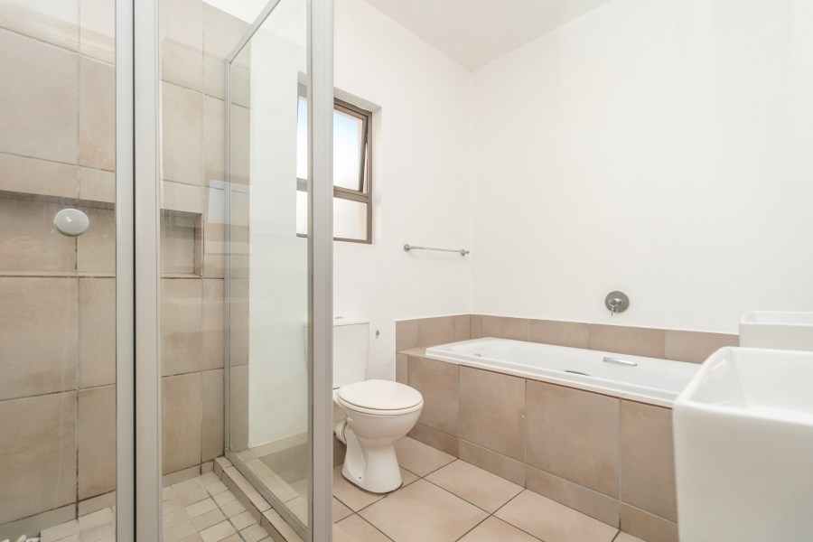 3 Bedroom Property for Sale in Beverley Gauteng