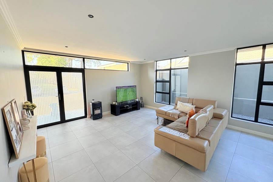 3 Bedroom Property for Sale in Rynfield Gauteng