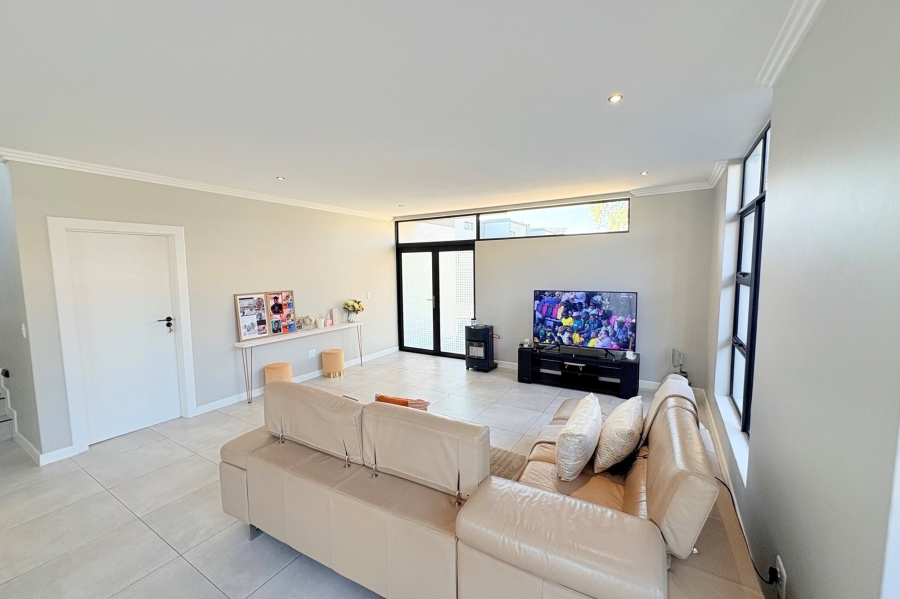 3 Bedroom Property for Sale in Rynfield Gauteng