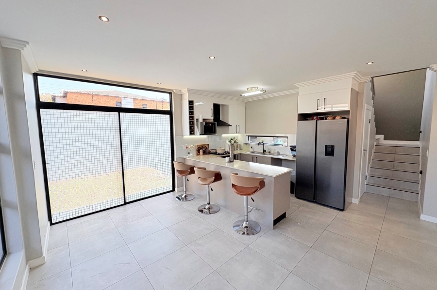 3 Bedroom Property for Sale in Rynfield Gauteng