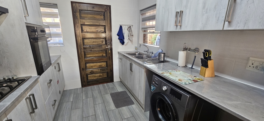3 Bedroom Property for Sale in Randhart Gauteng