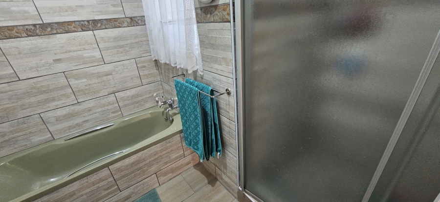 3 Bedroom Property for Sale in Randhart Gauteng