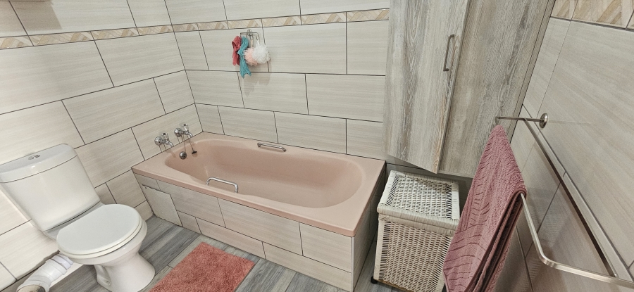 3 Bedroom Property for Sale in Randhart Gauteng