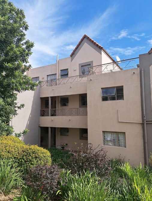 To Let 2 Bedroom Property for Rent in Halfway Gardens Gauteng