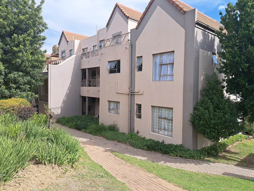 To Let 2 Bedroom Property for Rent in Halfway Gardens Gauteng