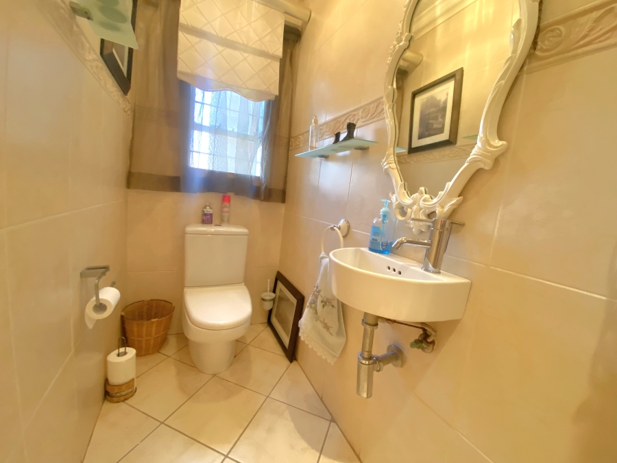 3 Bedroom Property for Sale in Noordheuwel Gauteng