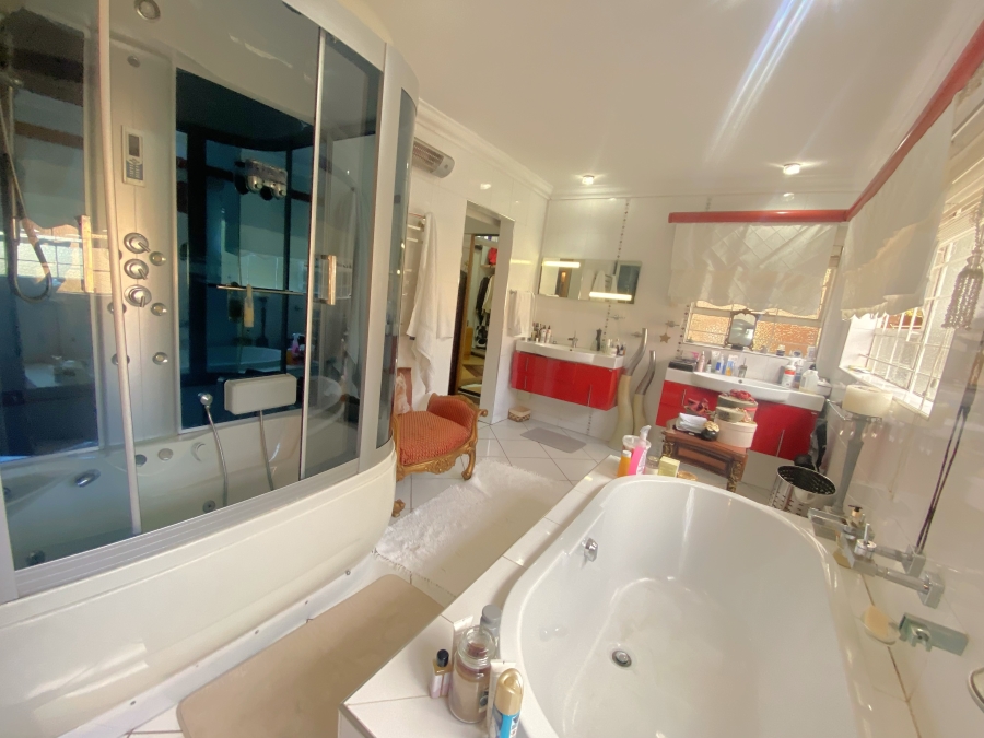 3 Bedroom Property for Sale in Noordheuwel Gauteng