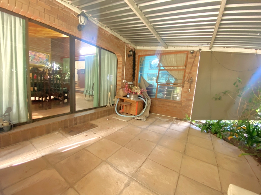 3 Bedroom Property for Sale in Noordheuwel Gauteng