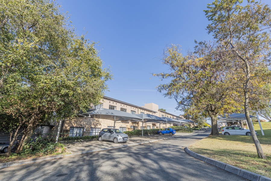 To Let 1 Bedroom Property for Rent in Helderkruin Gauteng