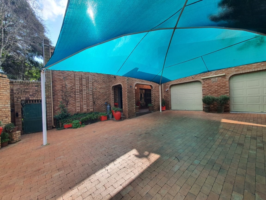 3 Bedroom Property for Sale in Noordheuwel Gauteng