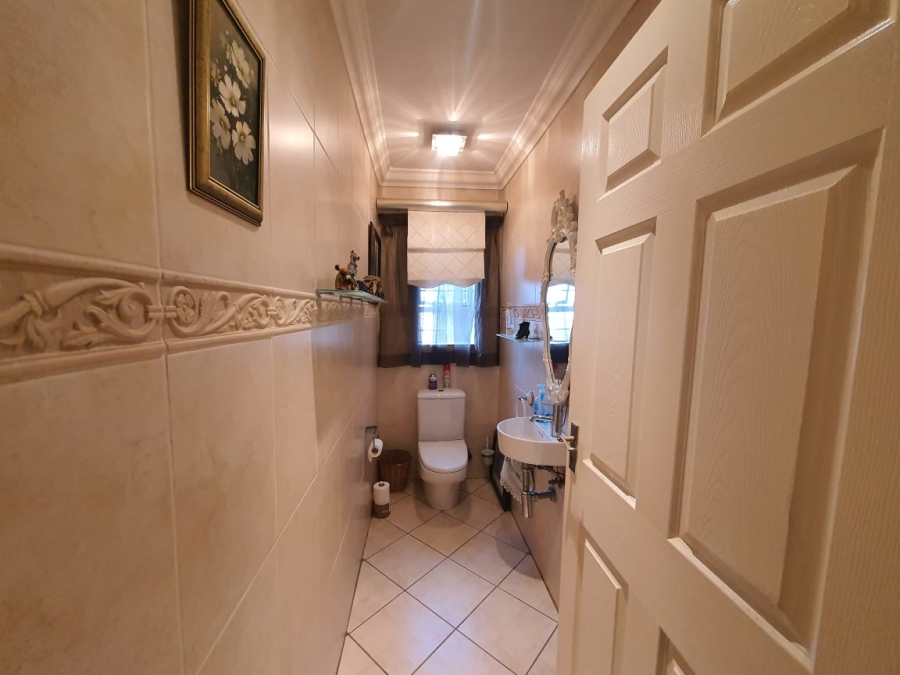 3 Bedroom Property for Sale in Noordheuwel Gauteng