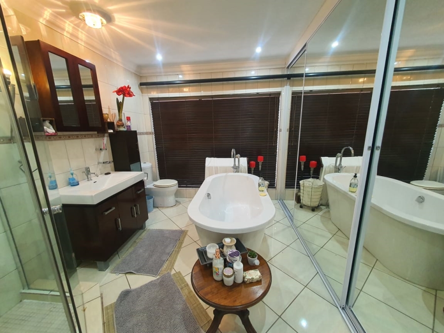 3 Bedroom Property for Sale in Noordheuwel Gauteng