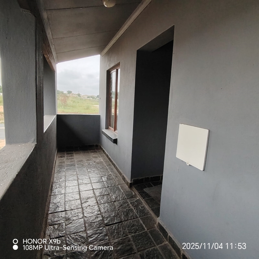 2 Bedroom Property for Sale in Erand Gardens Gauteng
